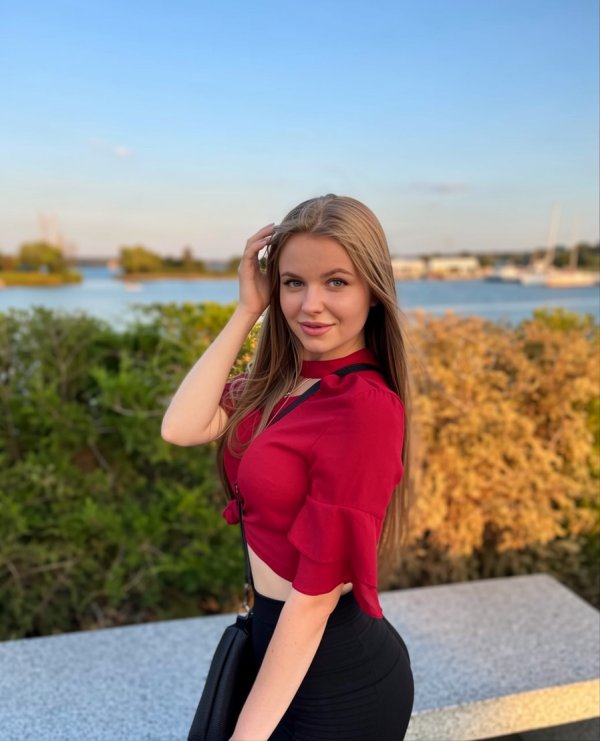 d1f61992-5cc8-4d72-8e36-e597665a6e7b.jpg